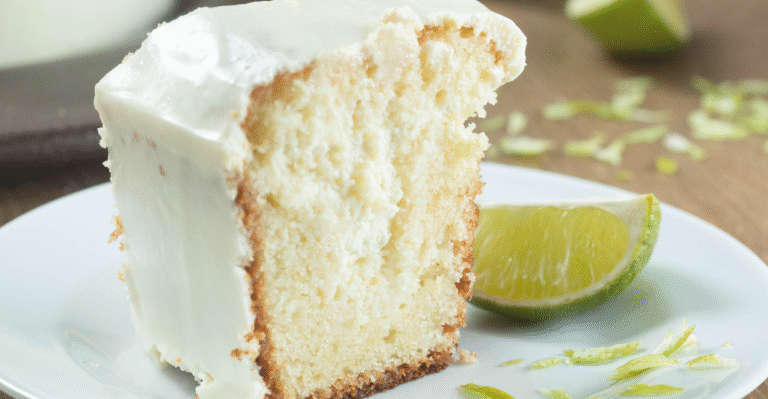 Bolo de Limão com Glacê